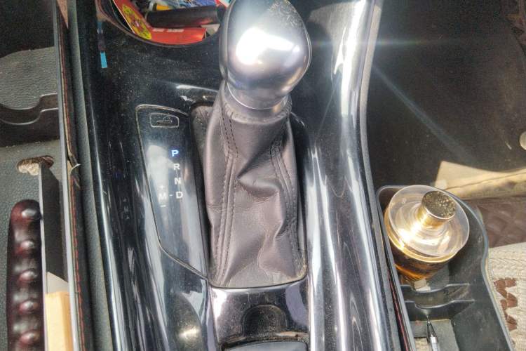 Used Toyota C-HR 2018 2.0L Leading Edition China VI Gear Lever