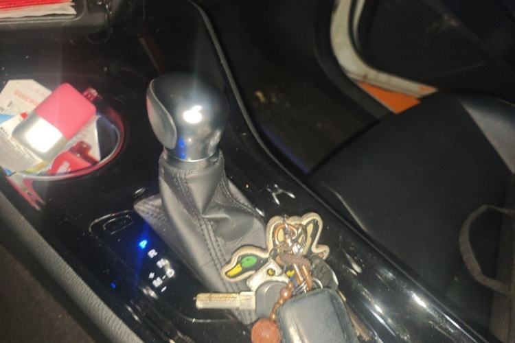 Used Toyota C-HR 2018 2.0L Leading Edition China VI Gear Lever
