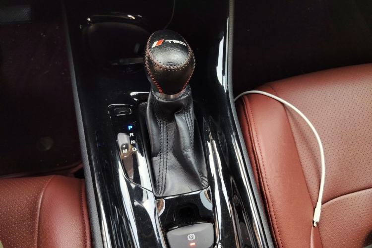 Used Toyota C-HR 2018 2.0L Leading Edition China V-standard Gear Lever