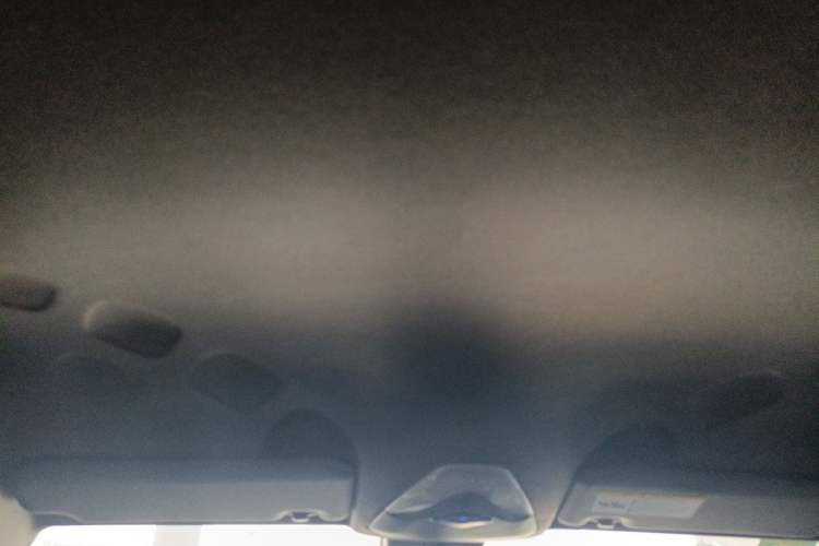 Used Toyota C-HR 2018 2.0L Leading Edition China VI Headliner