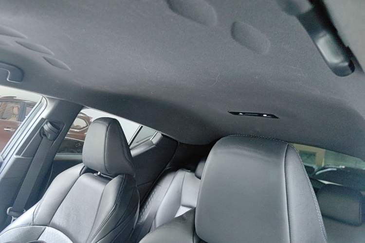 Used Toyota C-HR 2018 2.0L Flagship Version China V Standard Headliner