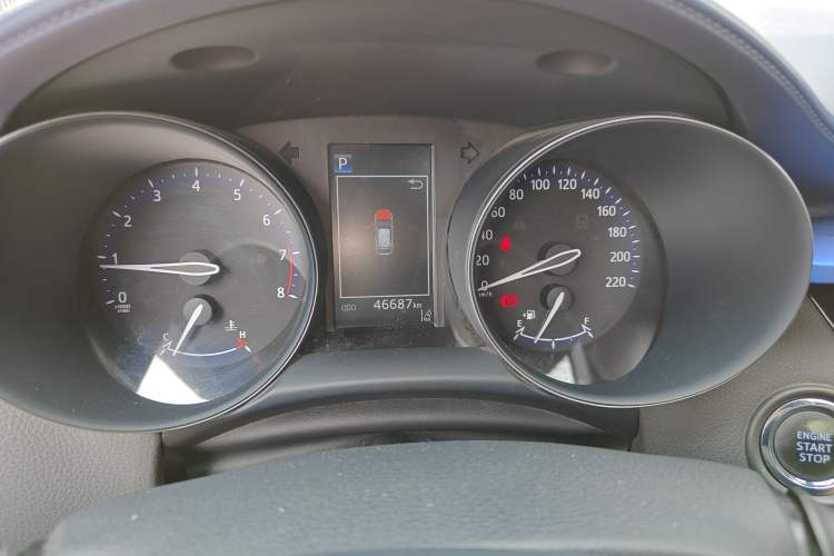 Used Toyota C-HR 2018 2.0L Leading with Sunroof China VI Standard Instrument Cluster