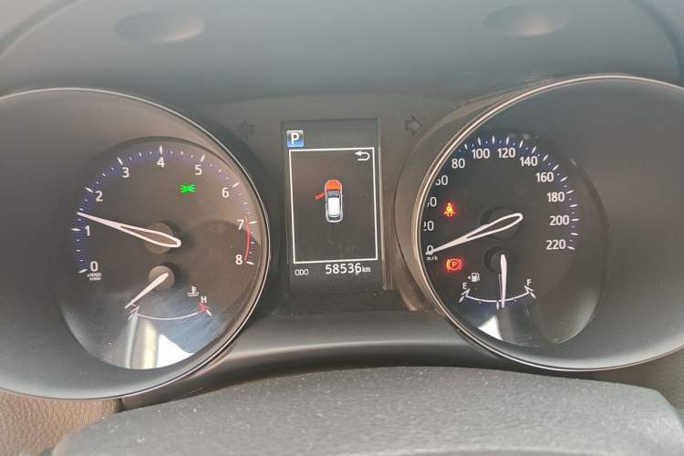 Used Toyota C-HR 2018 2.0L Leading with Sunroof China VI Standard Instrument Cluster