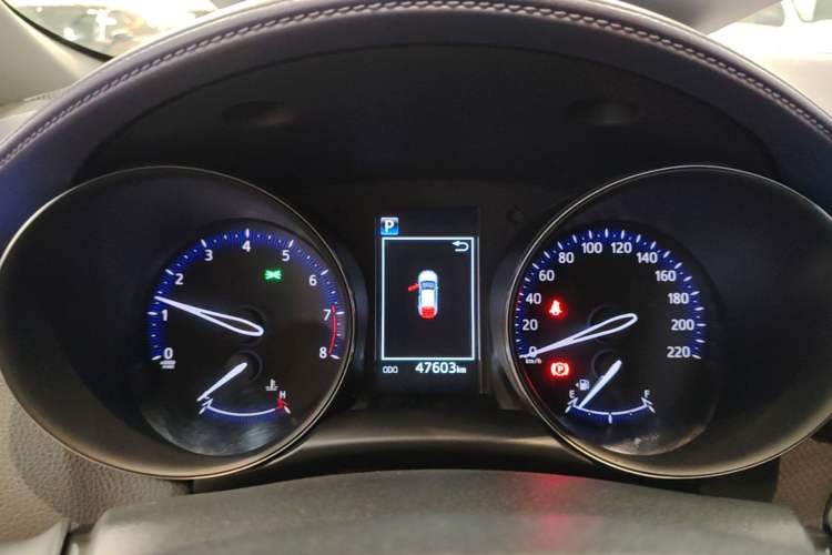 Used Toyota C-HR 2018 2.0L Leading with Sunroof China VI Standard Instrument Cluster