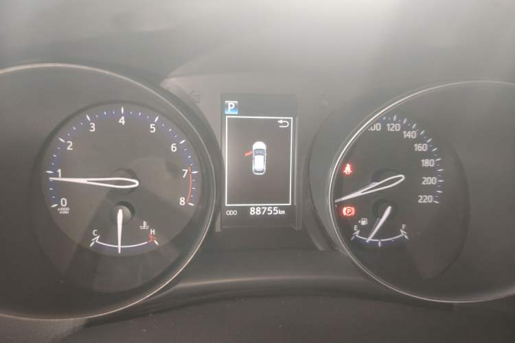 Used Toyota C-HR 2018 2.0L Leading with Sunroof China VI Standard Instrument Cluster