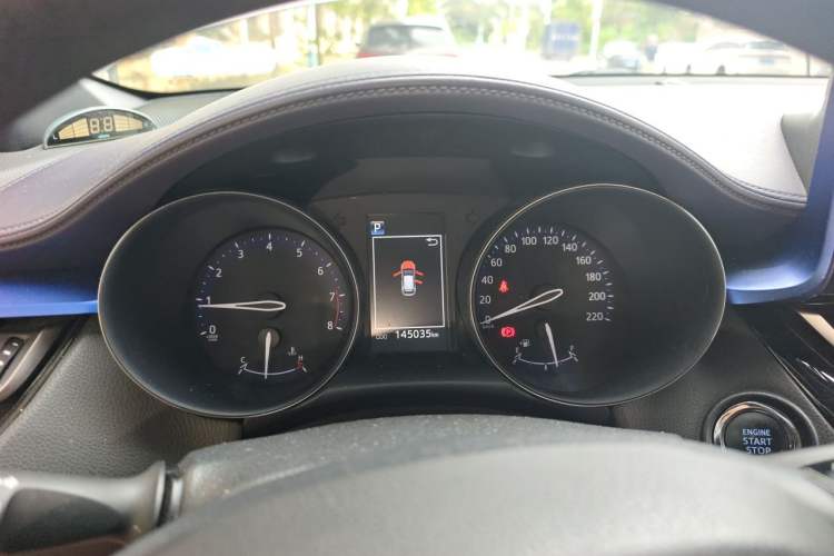 Used Toyota C-HR 2018 2.0L Leading with Sunroof China VI Standard Instrument Cluster