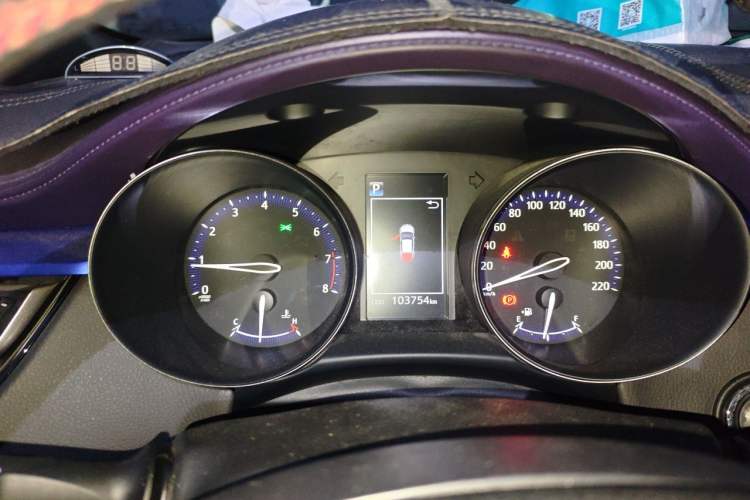 Used Toyota C-HR 2018 2.0L Leading with Sunroof China VI Standard Instrument Cluster