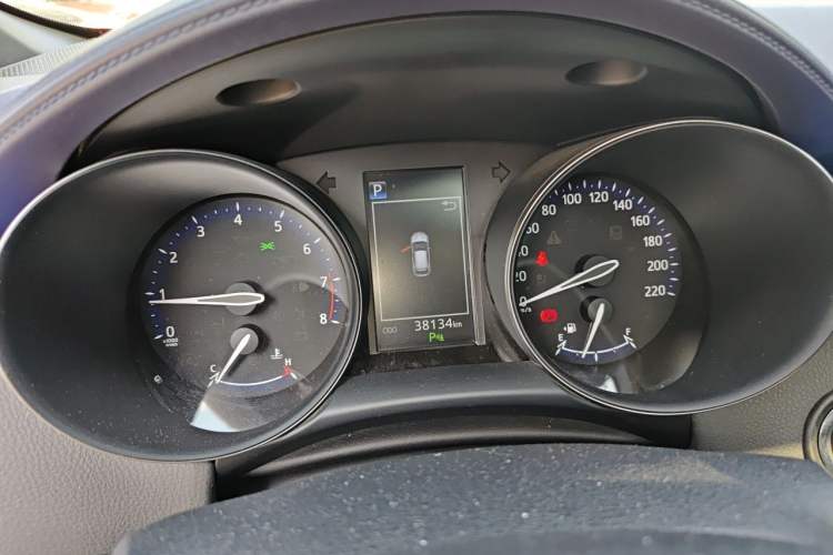 Used Toyota C-HR 2018 2.0L Luxury Sunroof Version China V Emission Standard Instrument Cluster