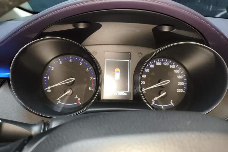 Used Toyota C-HR 2018 2.0L Luxury Sunroof Version China VI Standard Instrument Cluster