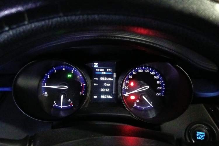 Used Toyota C-HR 2018 2.0L Coolway Leading Edition with Sunroof China VI Standard Instrument Cluster