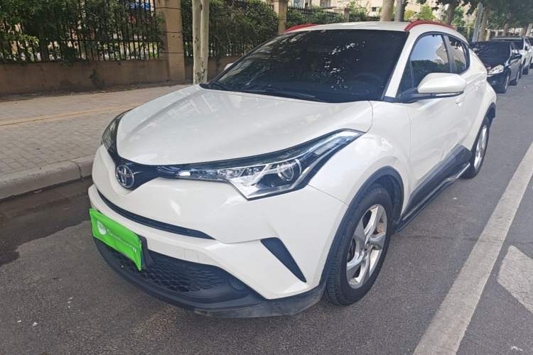 Ojetý Toyota C-HR 2018 2.0L Elite Edition China V standard Guazi used car, China used car export, Used car for sale, Used  cars, Cheapest cars for sale