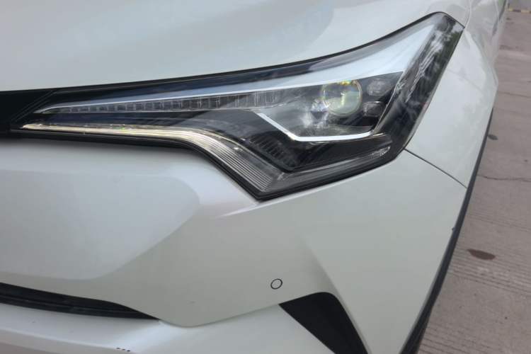Used Toyota C-HR 2018 2.0L CoolRun Luxury Edition China V Standard Left Front Headlight