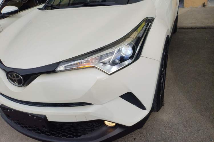 Used Toyota C-HR 2018 2.0L Leading with Sunroof China V Standard Left Front Headlight