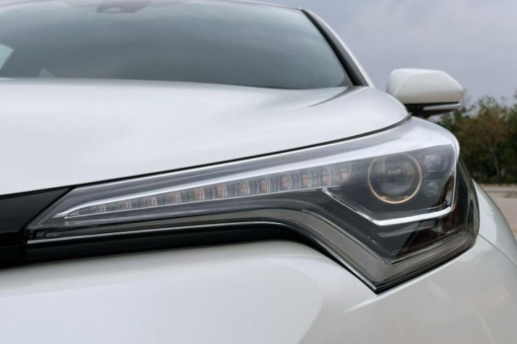 Used Toyota C-HR 2018 2.0L Luxury Edition China V Standard Left Front Headlight