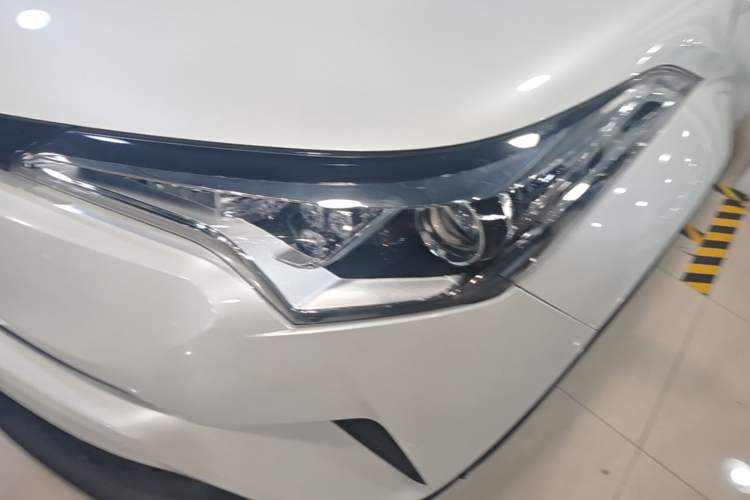 Used Toyota C-HR 2018 2.0L Leading Edition China V-standard Left Front Headlight