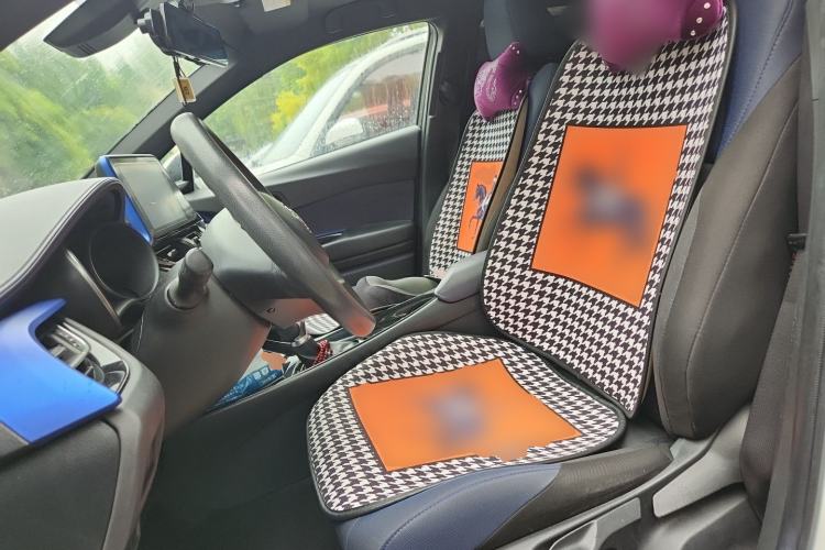 Used Toyota C-HR 2018 2.0L Leading with Sunroof China VI Standard Left Front Seat