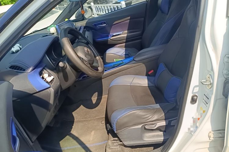 Used Toyota C-HR 2018 2.0L Leading with Sunroof China V Standard Left Front Seat