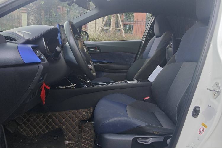 Used Toyota C-HR 2018 2.0L Leading Edition China V-standard Left Front Seat