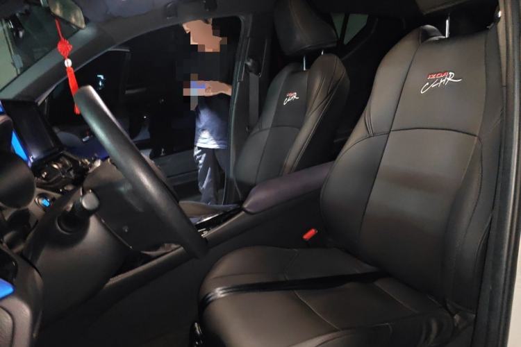 Used Toyota C-HR 2018 2.0L Leading with Sunroof China V Standard Left Front Seat