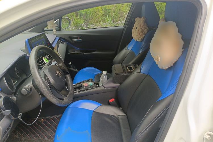 Used Toyota C-HR 2018 2.0L Leading with Sunroof China V Standard Left Front Seat