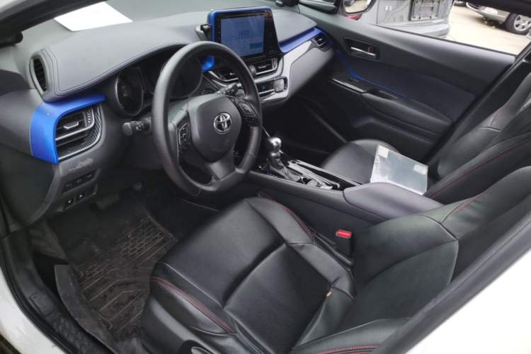 Used Toyota C-HR 2018 2.0L Luxury Edition China VI Standard Left Front Seat