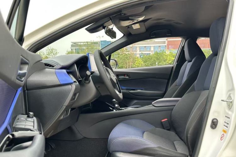 Used Toyota C-HR 2018 2.0L Luxury Edition China V Standard Left Front Seat