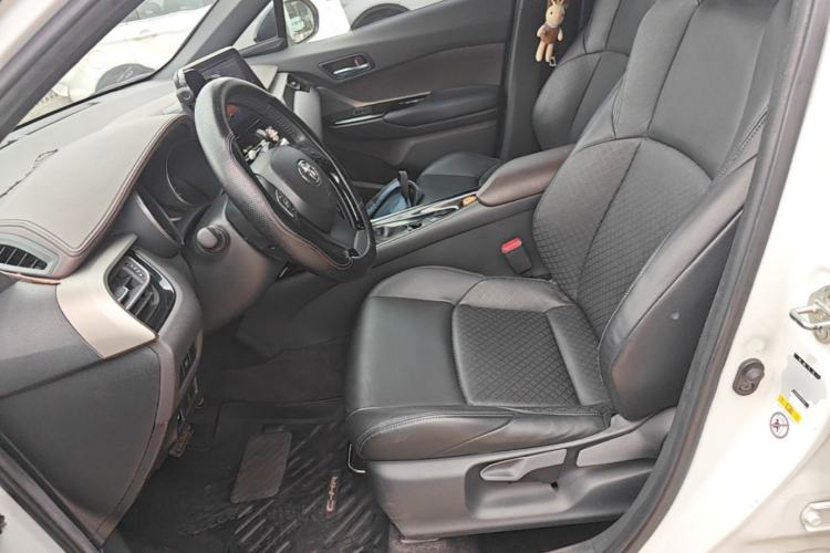Used Toyota C-HR 2018 2.0L Flagship Version China V Standard Left Front Seat