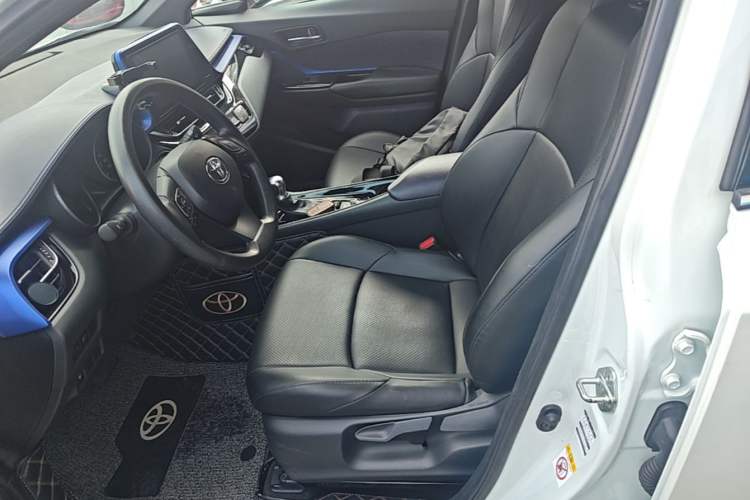 Used Toyota C-HR 2018 2.0L Leading Edition China V-standard Left Front Seat