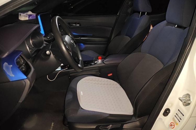 Used Toyota C-HR 2018 2.0L Leading Edition China VI Left Front Seat
