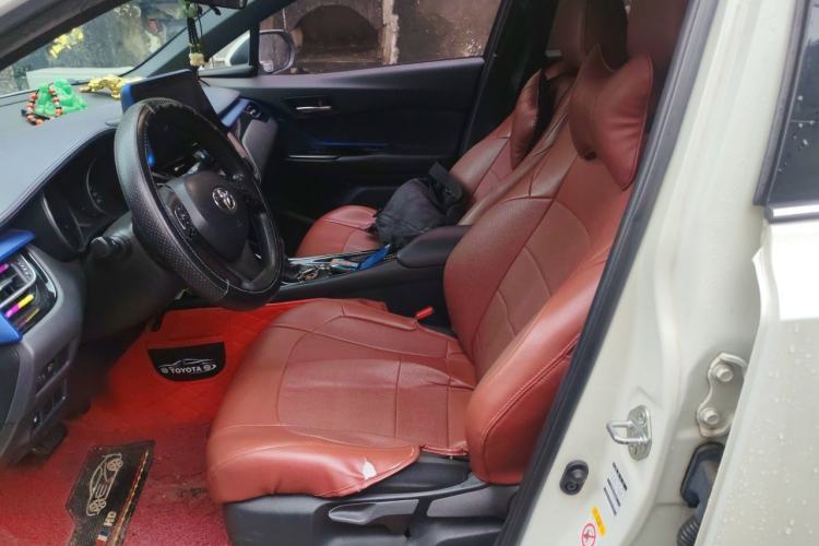 Used Toyota C-HR 2018 2.0L Leading Edition China VI Left Front Seat