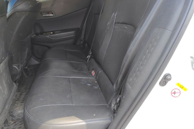 Used Toyota C-HR 2018 2.0L Leading with Sunroof China VI Standard Left Rear Seat