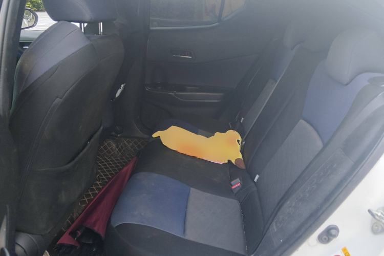 Used Toyota C-HR 2018 2.0L Leading Edition China V-standard Left Rear Seat