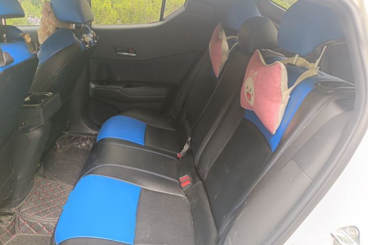 Used Toyota C-HR 2018 2.0L Leading with Sunroof China V Standard Left Rear Seat