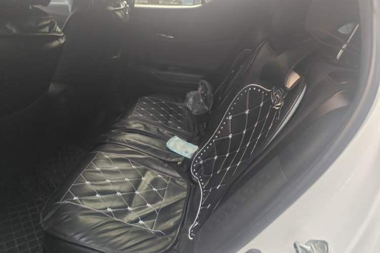 Used Toyota C-HR 2018 2.0L Leading with Sunroof China VI Standard Left Rear Seat