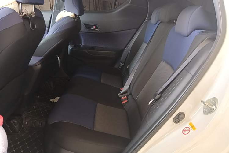 Used Toyota C-HR 2018 2.0L Leading Edition China VI Left Rear Seat