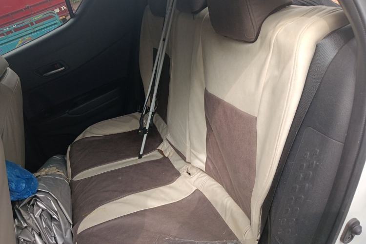 Used Toyota C-HR 2018 2.0L Leading with Sunroof China VI Standard Left Rear Seat