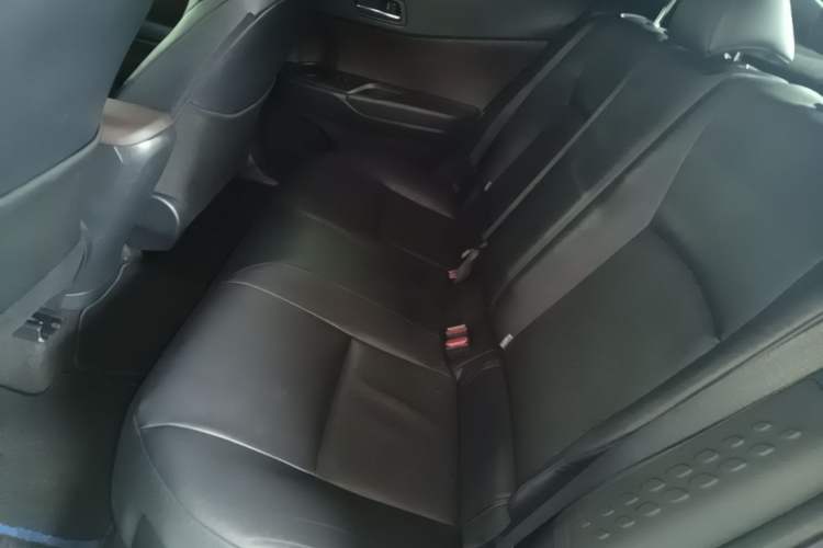 Used Toyota C-HR 2018 2.0L Flagship Version China V Standard Left Rear Seat