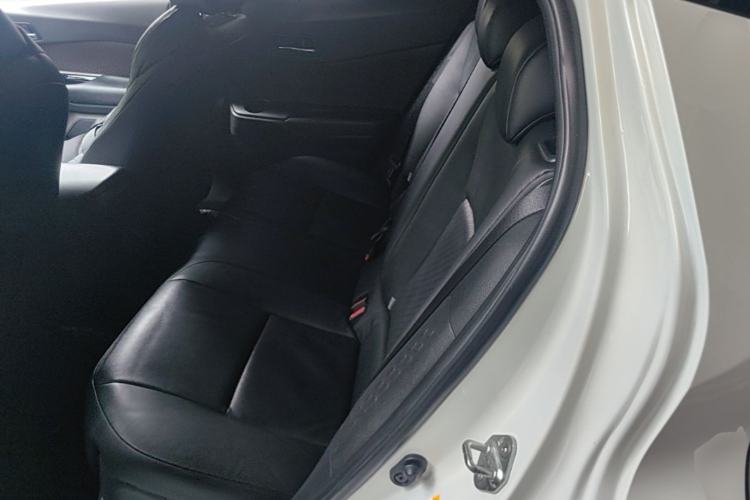 Used Toyota C-HR 2018 2.0L Flagship Version China V Standard Left Rear Seat