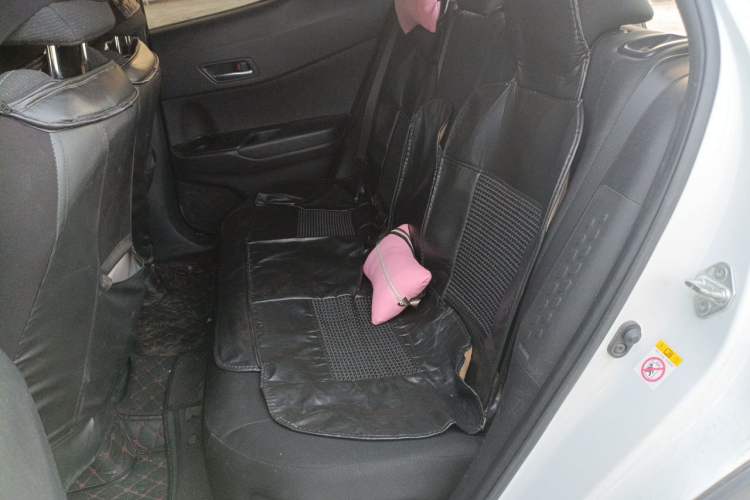 Used Toyota C-HR 2018 2.0L Leading with Sunroof China V Standard Left Rear Seat