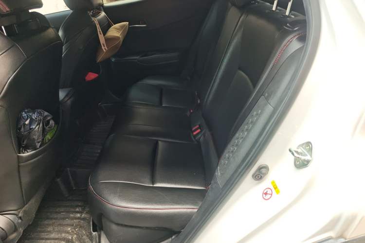 Used Toyota C-HR 2018 2.0L Leading Edition China VI Left Rear Seat