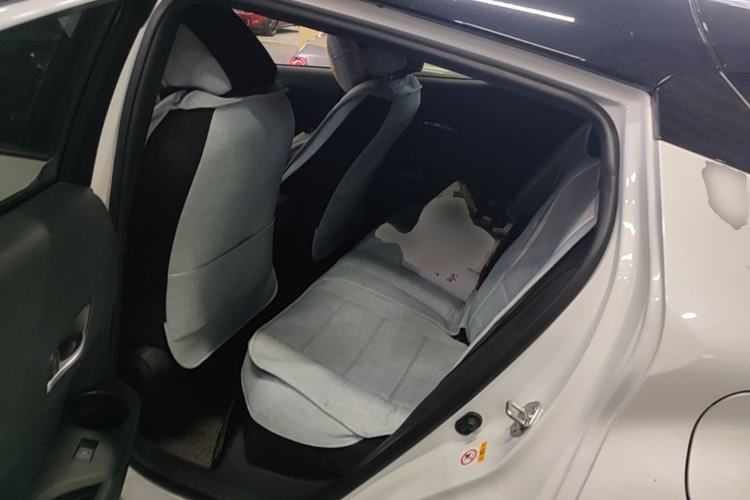 Used Toyota C-HR 2018 2.0L Leading with Sunroof China V Standard Left Rear Seat