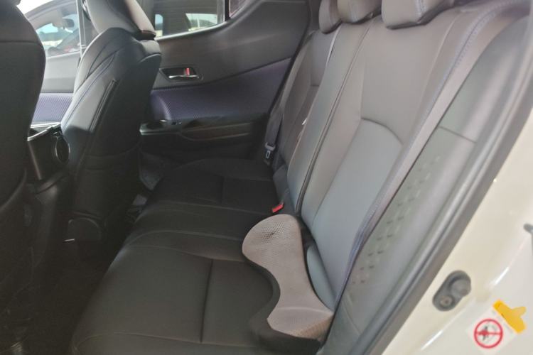 Used Toyota C-HR 2018 2.0L Luxury Edition China V Standard Left Rear Seat
