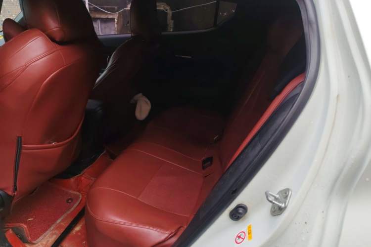 Used Toyota C-HR 2018 2.0L Leading Edition China VI Left Rear Seat