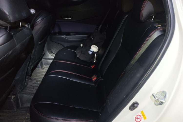Used Toyota C-HR 2018 2.0L Leading with Sunroof China VI Standard Left Rear Seat