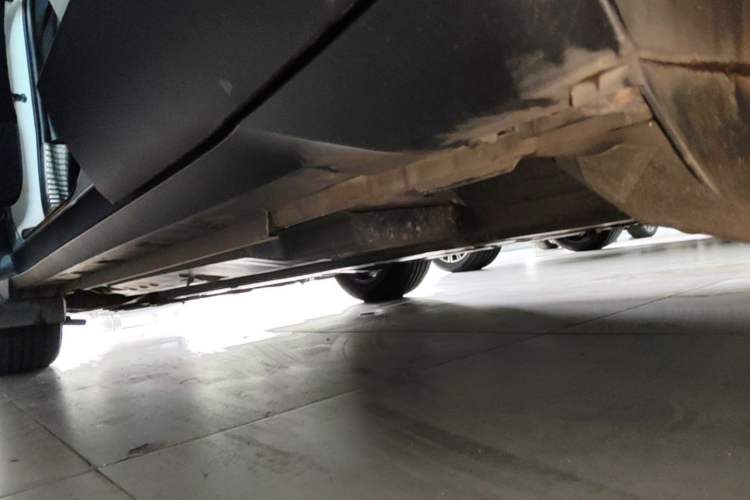 Used Toyota C-HR 2018 2.0L Leading Edition China V-standard Left Side Sill