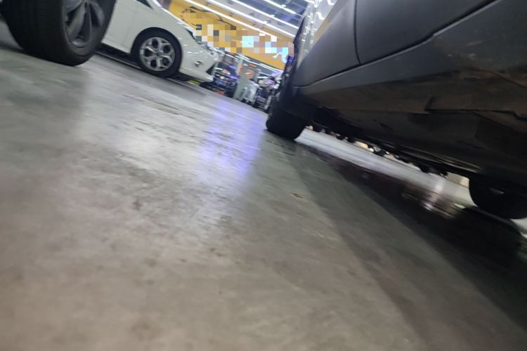 Used Toyota C-HR 2018 2.0L Leading with Sunroof China V Standard Left Side Sill