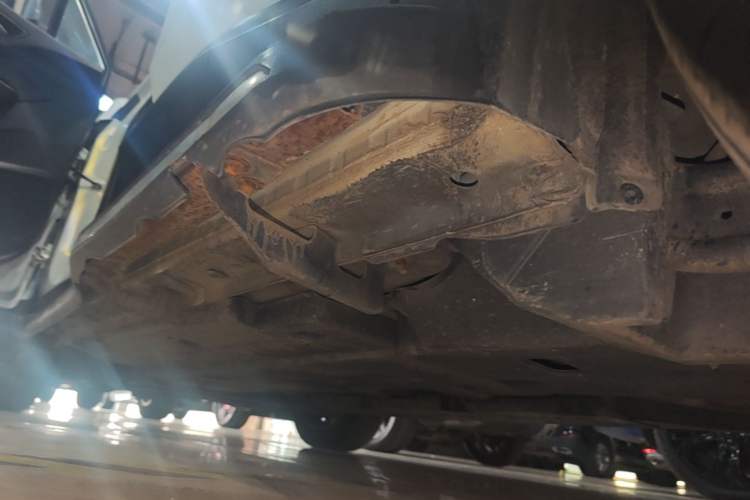 Used Toyota C-HR 2018 2.0L Leading Edition China V-standard Left Side Sill