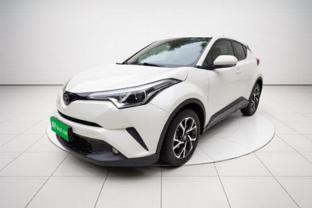 Toyota C-HR 2018 2.0L Leading with Sunroof China VI Standard usado
