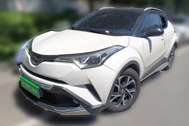 Used Toyota C-HR 2018 2.0L Leading with Sunroof China VI Standard
