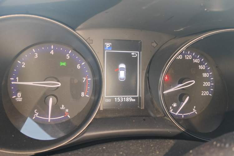 Used Toyota C-HR 2018 2.0L Leading Edition China V-standard Odometer Close Up
